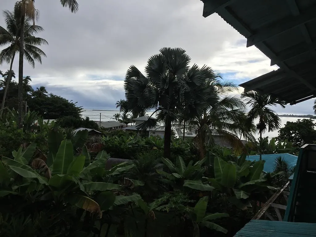 Wild Ginger Inn Hotel & Hostel Hilo