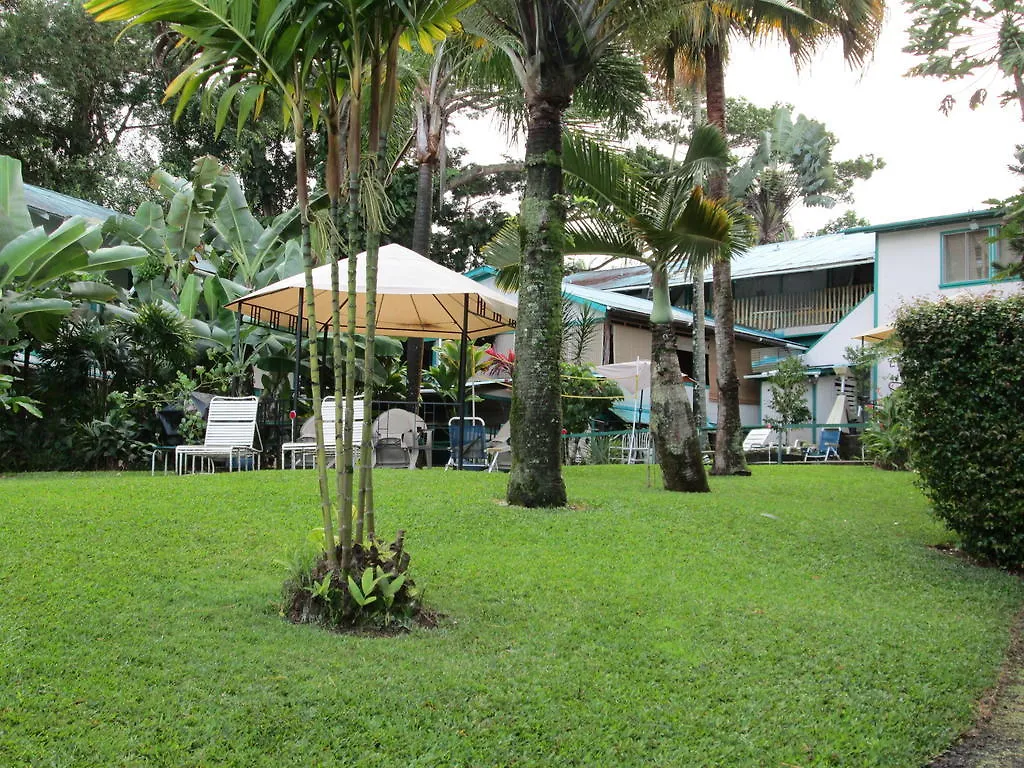 Wild Ginger Inn Hotel & Hostel Hilo